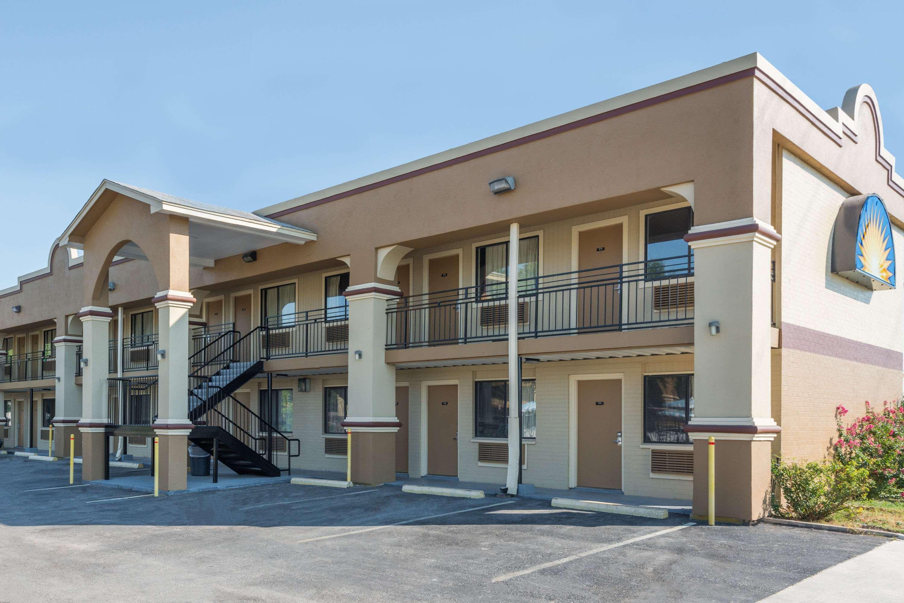 Days Inn By Wyndham San Marcos Eksteriør bilde