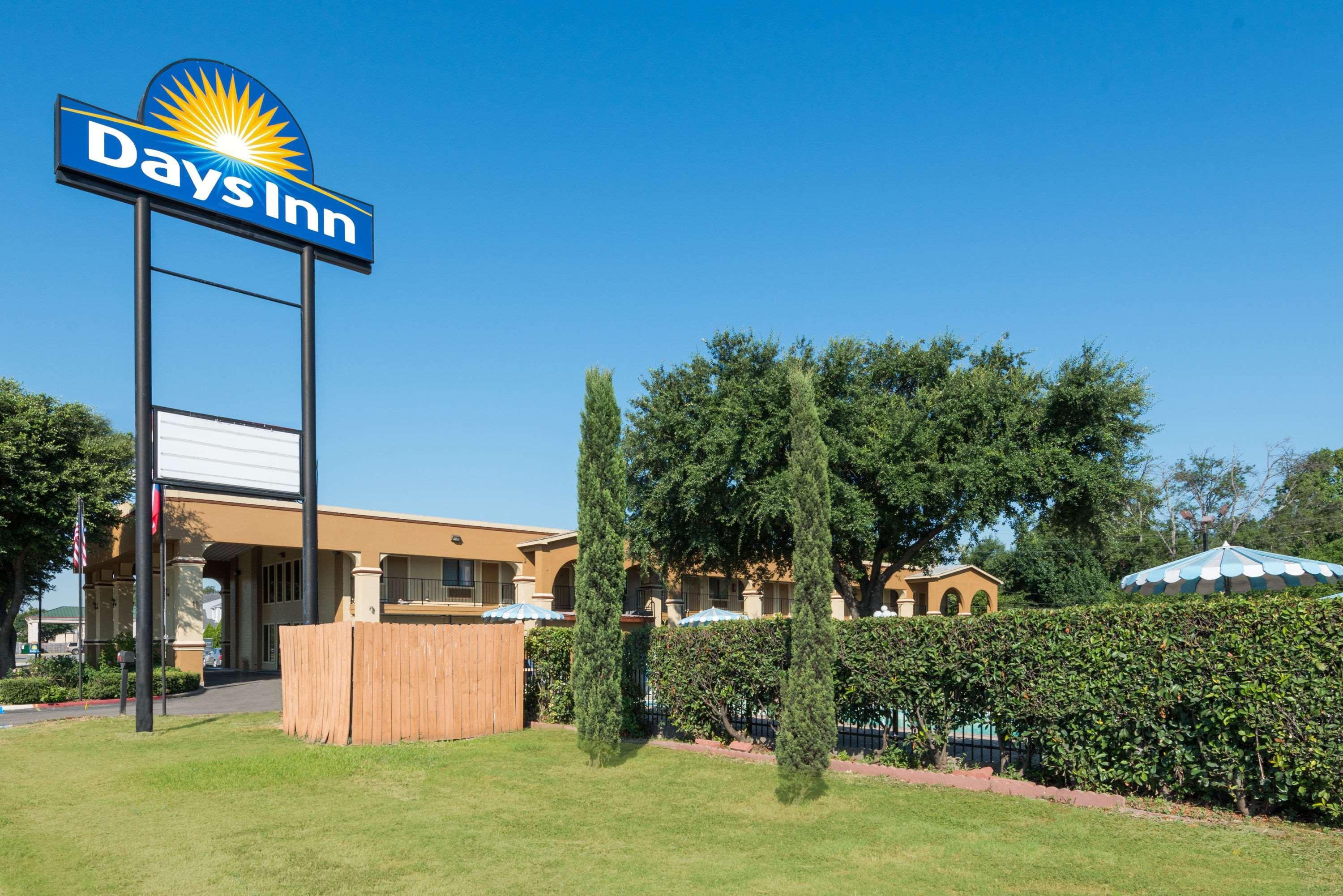 Days Inn By Wyndham San Marcos Eksteriør bilde