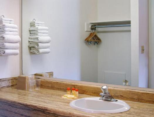Days Inn By Wyndham San Marcos Rom bilde